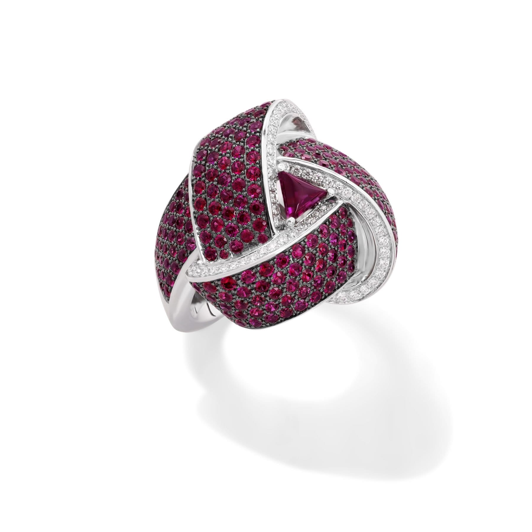 VINTAGE: Knot Ring Ruby