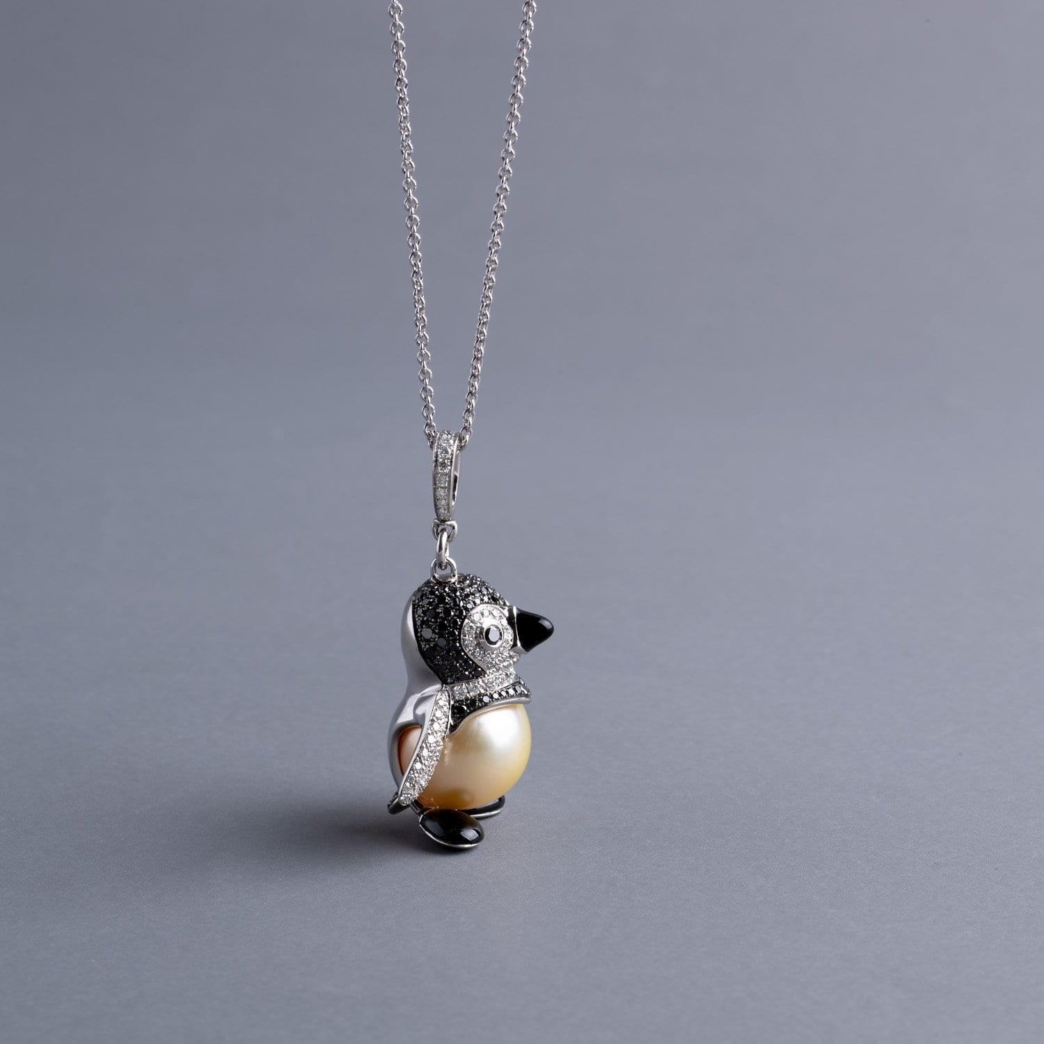 VINTAGE: Wild Life  Penguin with Pearl Pendant